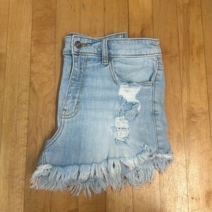 Studio Blue distressed frayed hem shorts size 26